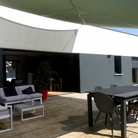 Hotel Des Ecureuils A Les Bains Andernos-les-Bains