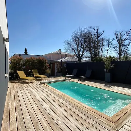 Des Ecureuils A Les Bains 4* Andernos-les-Bains
