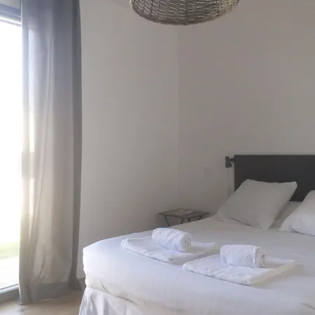 Des Ecureuils A Les Bains 4*