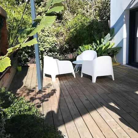 Hotel Des Ecureuils A Les Bains 4*