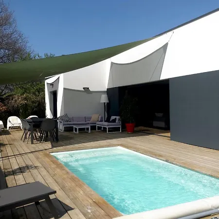 Hotel Des Ecureuils A Les Bains Andernos-les-Bains